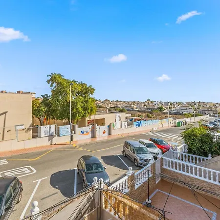 Cozy Tirso House Apartamento Torrevieja